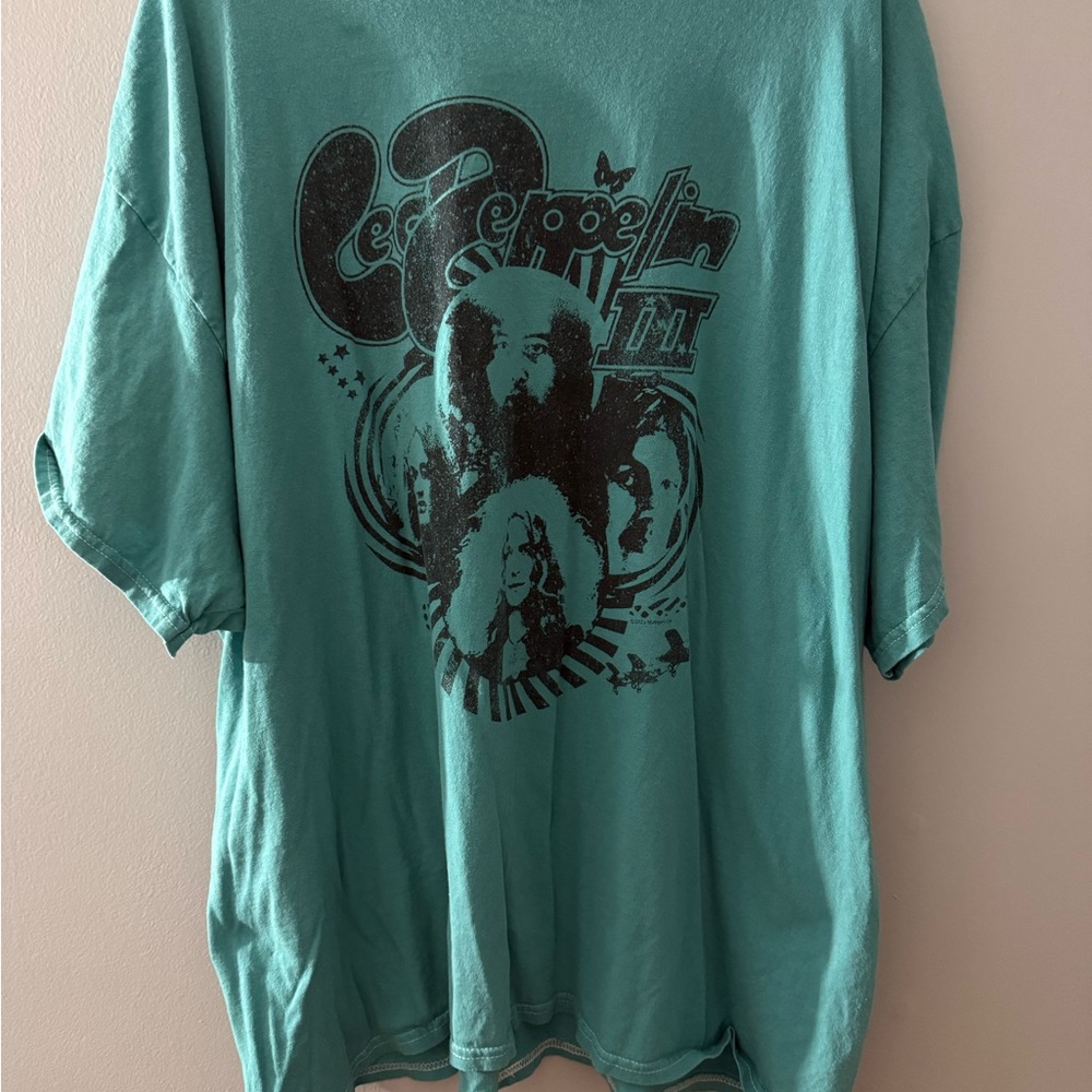 Teal Graphic T-Shirt